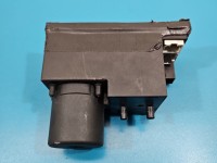 Pompka centralnego zamka Audi A3 8L 8L0862257A Producent części: Audi, Klejona obudowa