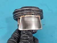 Tłok Opel Astra V K 1.4 T 125KM