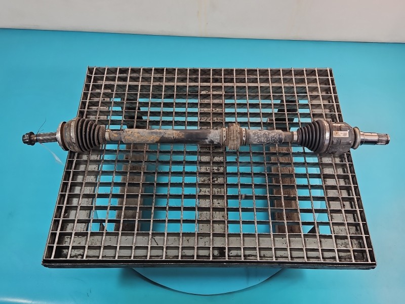 Półoś przód prawa LEXUS CT 10-22 1.8 VVTI automat