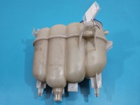 Zbiorniczek Zbiornik wyrównawczy Audi A4 B9 2.0 TFSI