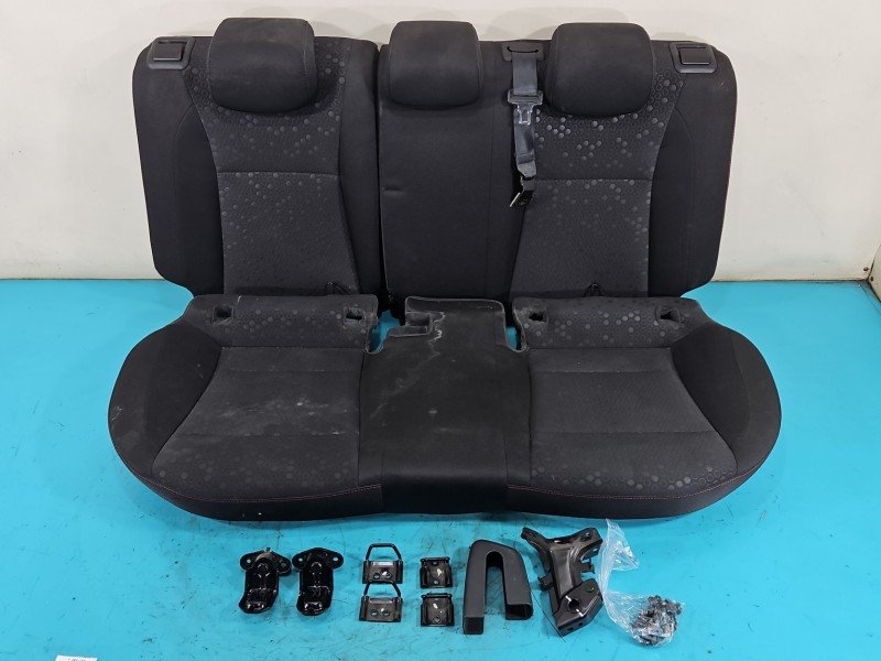 Kanapa tył fotel tylny HYUNDAI i20 II 14-20 Kanapa tył fotel tylny HYUNDAI i20 II 14-20