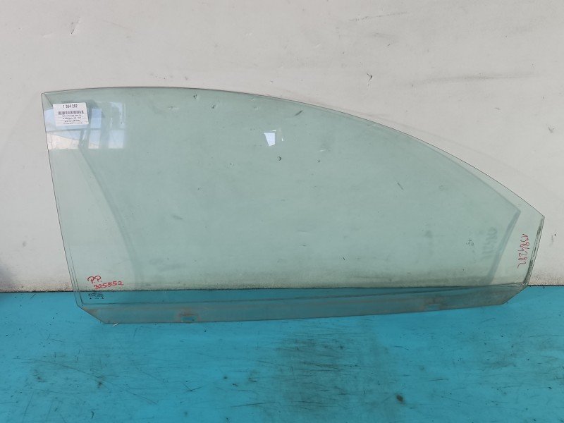 Szyba drzwi przód prawa Vw New Beetle 98- HB