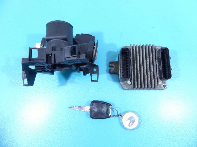 Komputer Sterownik silnika Opel Astra II G 09355909 1.4 16V