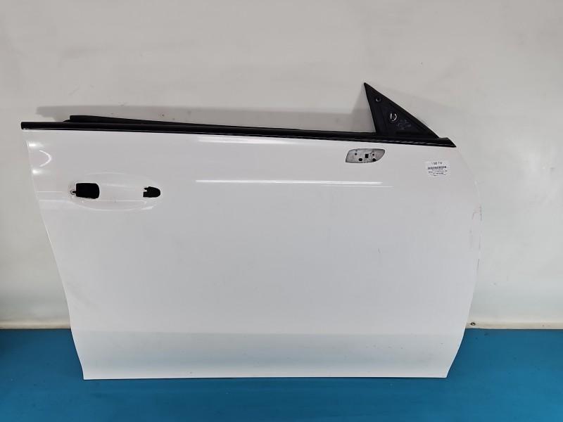 DRZWI PRZÓD PRAWE PASAŻERA Mercedes CLA C118 X118 4d biały 149