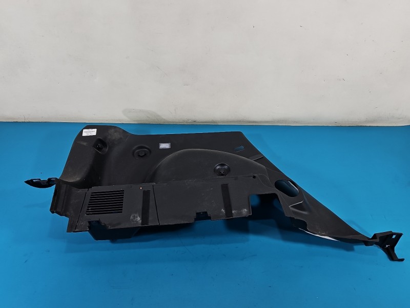 Tapicerka bagażnika lewa boczek Kia Sportage III 10-15 857303U000