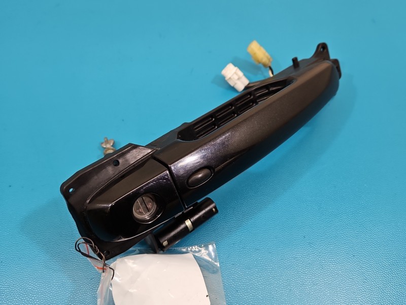 Klamka przód lewa zewnętrzna Suzuki Sx4 I 06-