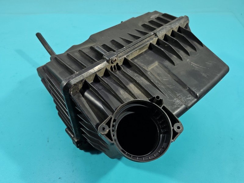 Obudowa filtra powietrza Peugeot 5008 9653388980 2.0 HDI