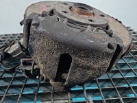 Zacisk przód prawy Audi A4 B6 2.0 20v