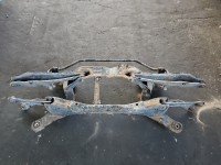 Tylna belka oś tył Mitsubishi Outlander III 12- 2.4 wiel