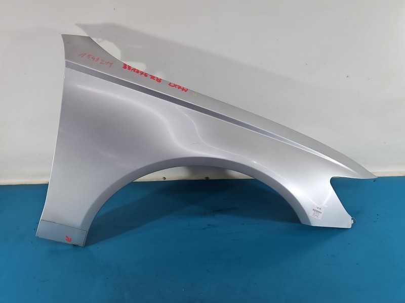 Błotnik przód prawy AUDI A6 C7 srebrny, LX7W