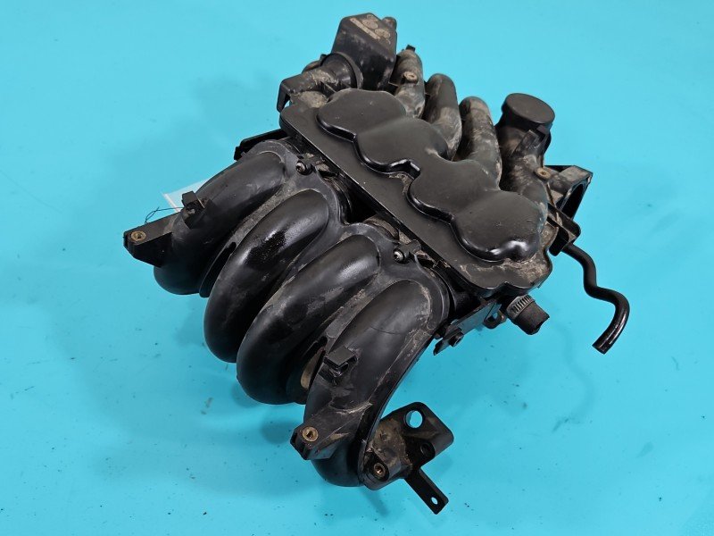 Kolektor ssący Vw Golf IV 06A133205G 1.6 SR