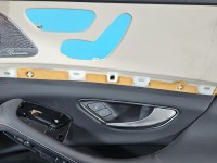 Tapicerka drzwi przód prawa boczek Mercedes W222 A2227600261