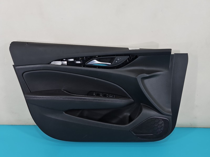 Tapicerka drzwi przód lewa boczek kierowcy Opel Insignia B