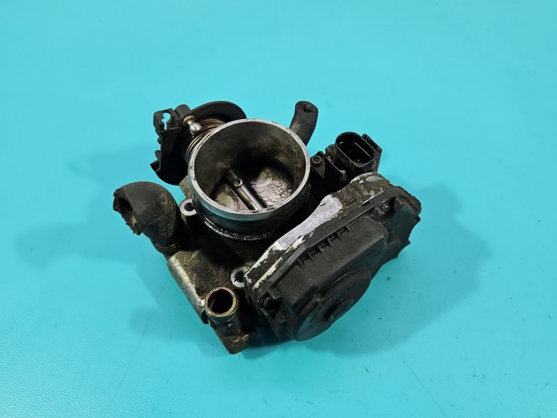 Przepustnica Audi A4 B5 1.6 8V 058133063