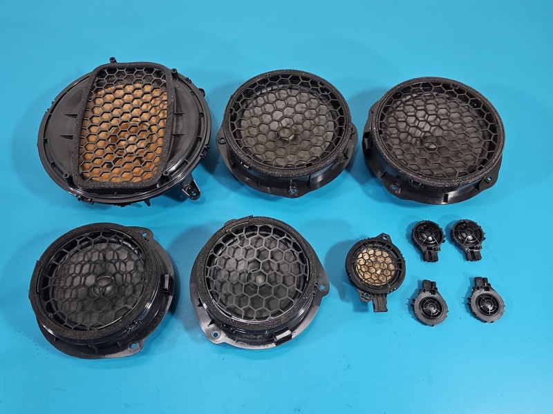 Głośniki komplet Audi A3 8V 8V0035412, 8V0035397, 8V0035415A
