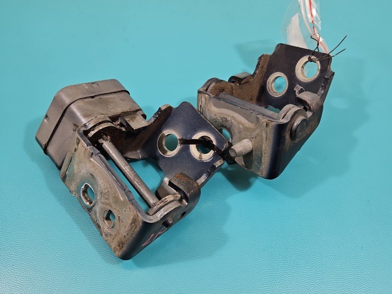 Zawias drzwi przód lewy Citroen C5 II X7 Zawias drzwi przód lewy Citroen C5 II X7
