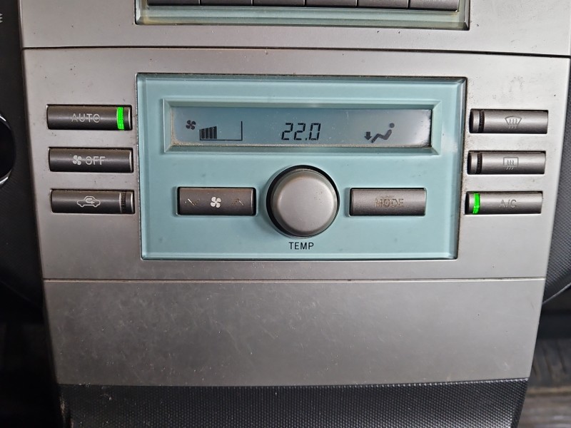 Konsola panel nawiewu Toyota Corolla Verso II 55900-0F030