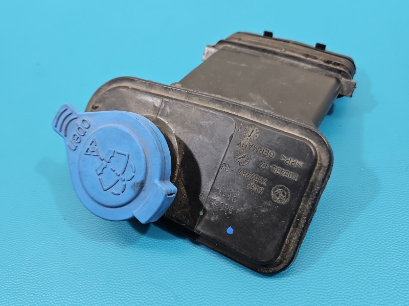 Zbiornik Zbiorniczek płynu spryskiwacza BMW G30 7357287