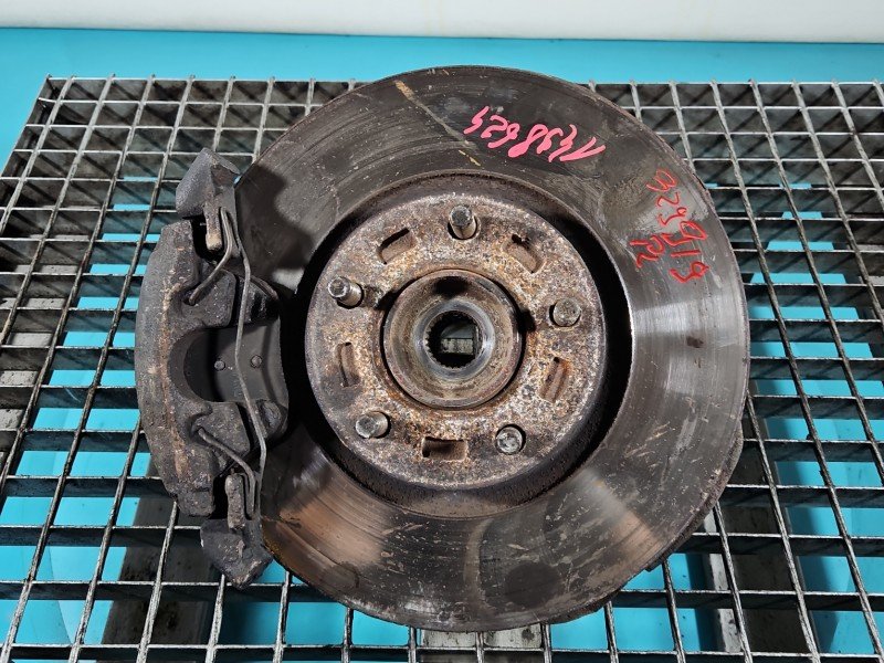 Zwrotnica lewa piasta przód 2.0 citd MAZDA 5 05- Zwrotnica lewa piasta przód 2.0 citd MAZDA 5 05-