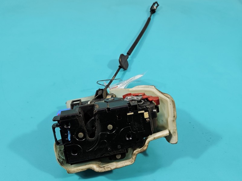 Zamek przód prawy 3D1837016 Vw Golf plus EUROPA 9pin