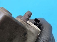 Zawias maski prawy Mercedes W212 623 A2129066301