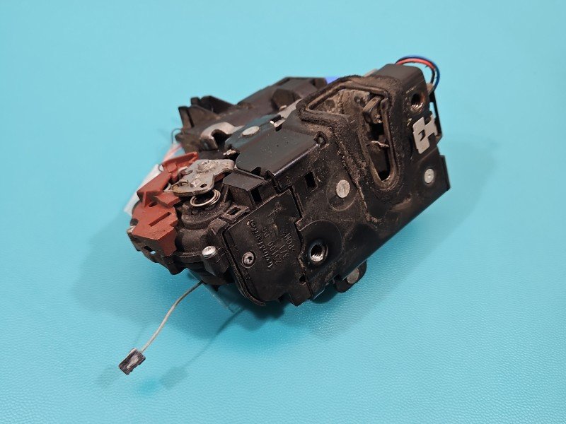 Zamek przód lewy 3B1837015AR Skoda Fabia II EUROPA 8 pin
