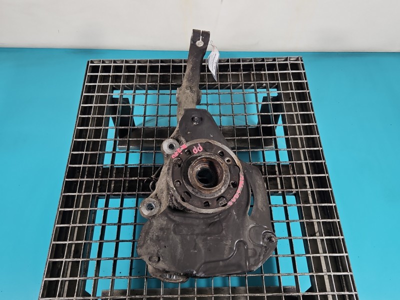 Zwrotnica prawa piasta przód 3.0 cdi 656929 Mercedes W222
