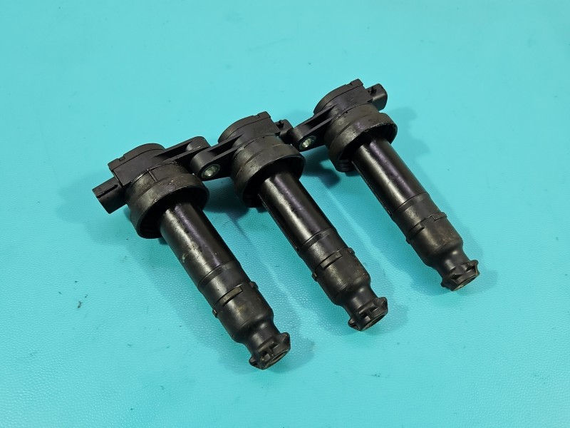 Cewka zapłonowa Kia Ceed I 06- 27301-2B000 1.4 16V Producent części: KIA, 3el