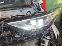 Reflektor lewy lampa przód Toyota Auris II EUROPA