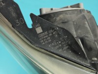 Reflektor prawy lampa przód Toyota Avensis III T27 EUROPA