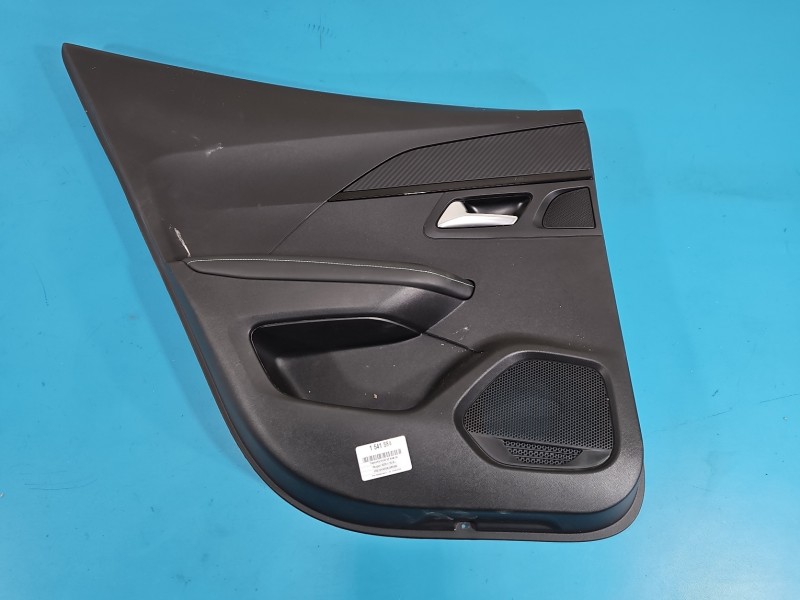 Tapicerka drzwi tył lewa boczek Peugeot 2008 II 98424827ZD