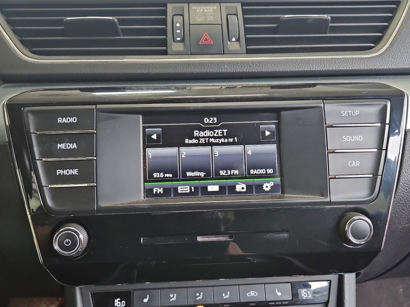 Radio fabryczne Skoda Superb III 3V0035869B radioodtwarzacz