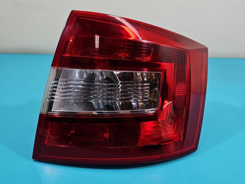 Lampa tył prawa Skoda Rapid kombi EUROPA