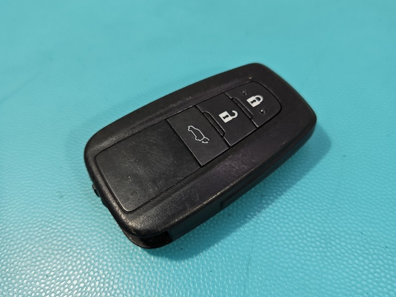 PILOT KLUCZYK Toyota Rav4 V MR15125