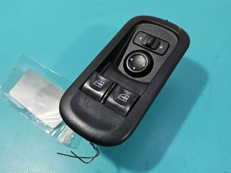 Przełącznik szyb Renault Master III 10-24 255704283R EU