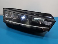 Reflektor prawy lampa przód Skoda Octavia IV EUROPA 5E4941016, 030111823200