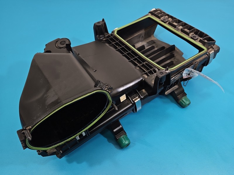 Obudowa filtra powietrza Mercedes W213 A6540900001 2.0 CDI