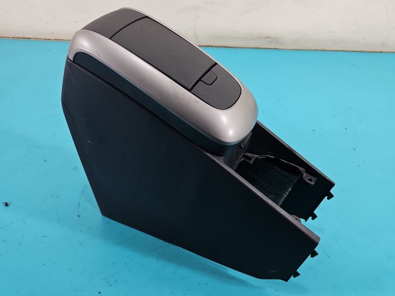 Podłokietnik TUNEL Toyota Auris I 58911-02200 EUROPA