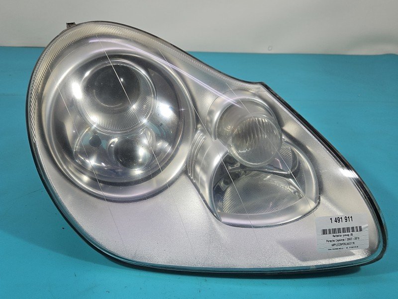 Reflektor prawy lampa przód Porsche Cayenne I 9P EUROPA