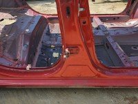 Próg prawy SŁUPEK ŚRODKOWY B Toyota Yaris III HB 5d bordowy 3N8
