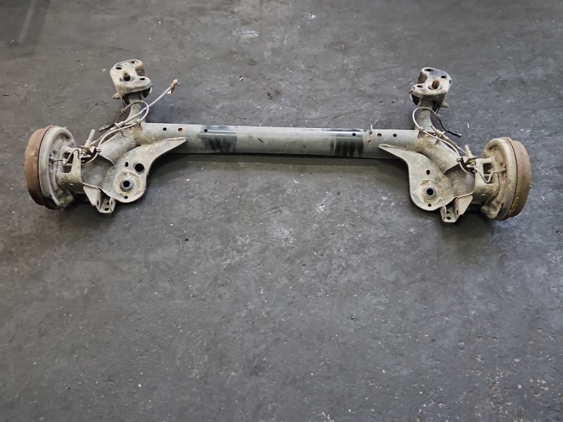 Tylna belka oś tył Ford B-Max 12-17 1.0 T