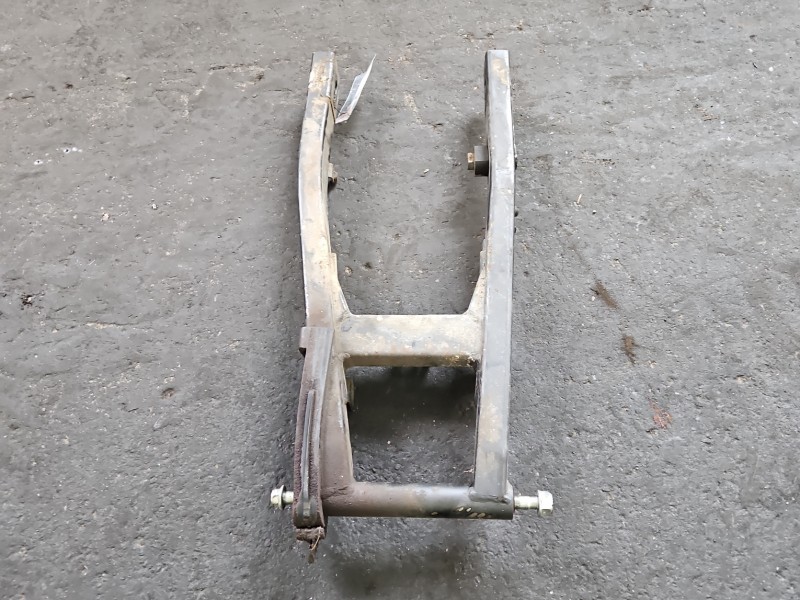 Wahacz tył HONDA CBR 125R 0.1b