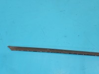 Listwa szyby czołowej lewa przedniej Skoda Kamiq 658854327