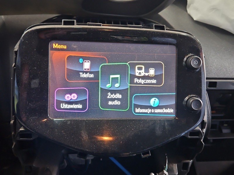 Radio fabryczne Toyota Aygo II 14-22 86140-0H010 radioodtwarzacz
