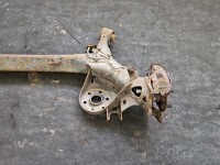 Tylna belka oś tył Toyota Corolla E15 1.6 vvti (1ZR)