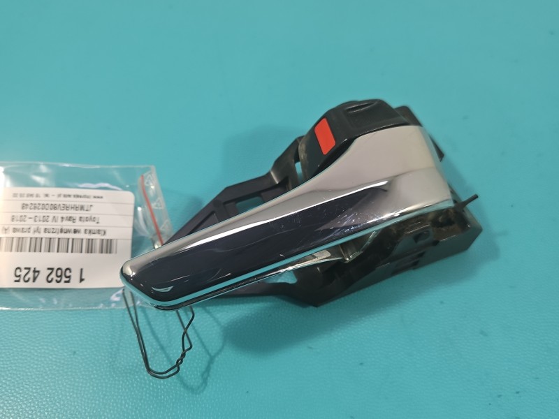 Klamka wewnętrzna tył prawa Toyota Rav4 IV