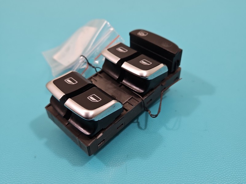 Przełącznik szyb AUDI Q5 08- 8K0959851F Producent części: Audi, 4 szyby EU