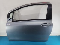 DRZWI PRZÓD LEWE KIEROWCY Toyota Yaris II 3d 1F8