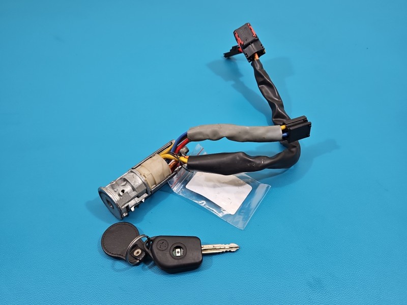 Stacyjka KLUCZYK WKŁADKA Citroen Xsara Picasso