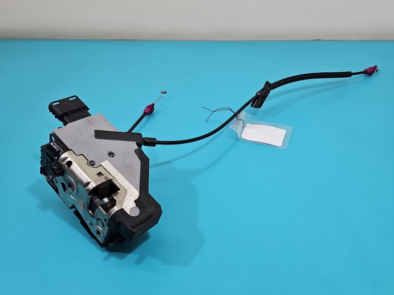 Zamek tył prawy 24099816, 24099158 Citroen C3 Picasso 08-17 CITROEN, 6PIN